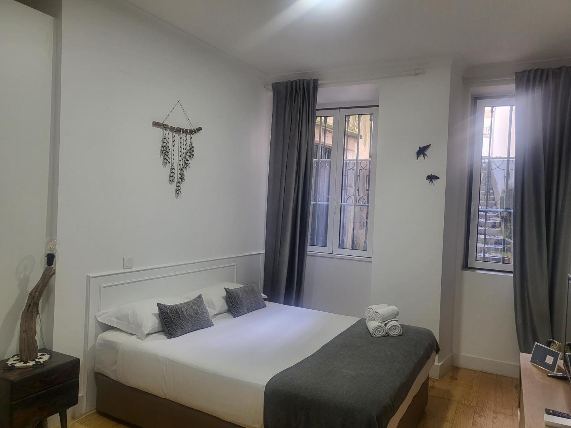 Alfama Apartments Services Lisbon Luaran gambar