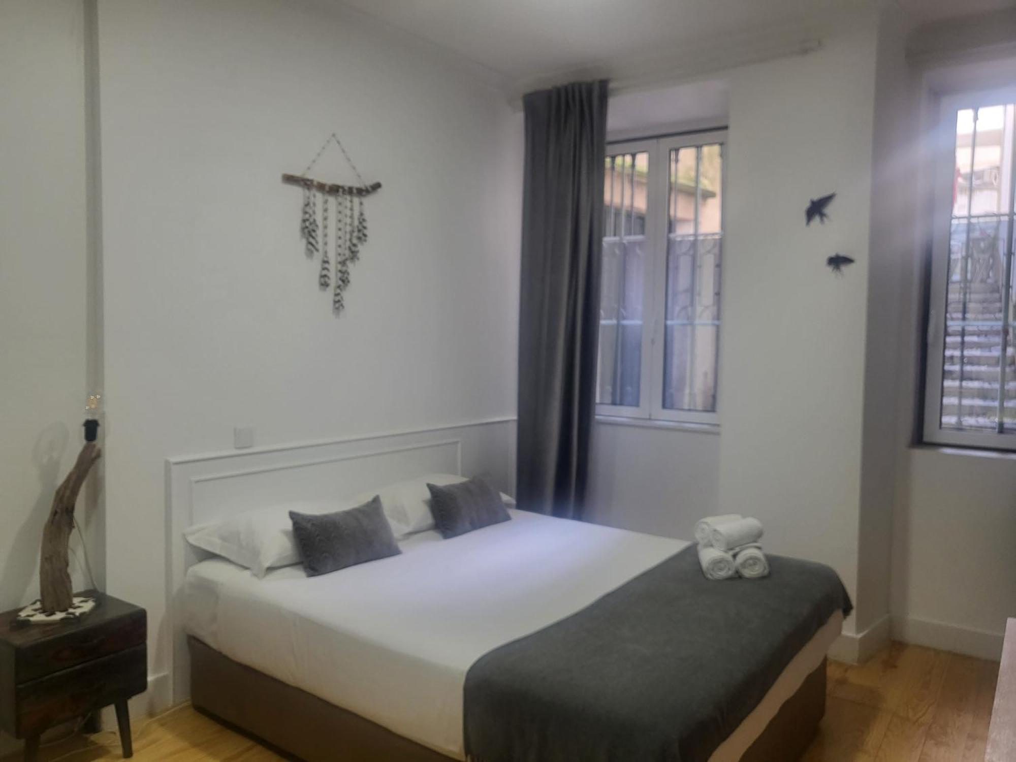 Alfama Apartments Services Lisbon Luaran gambar