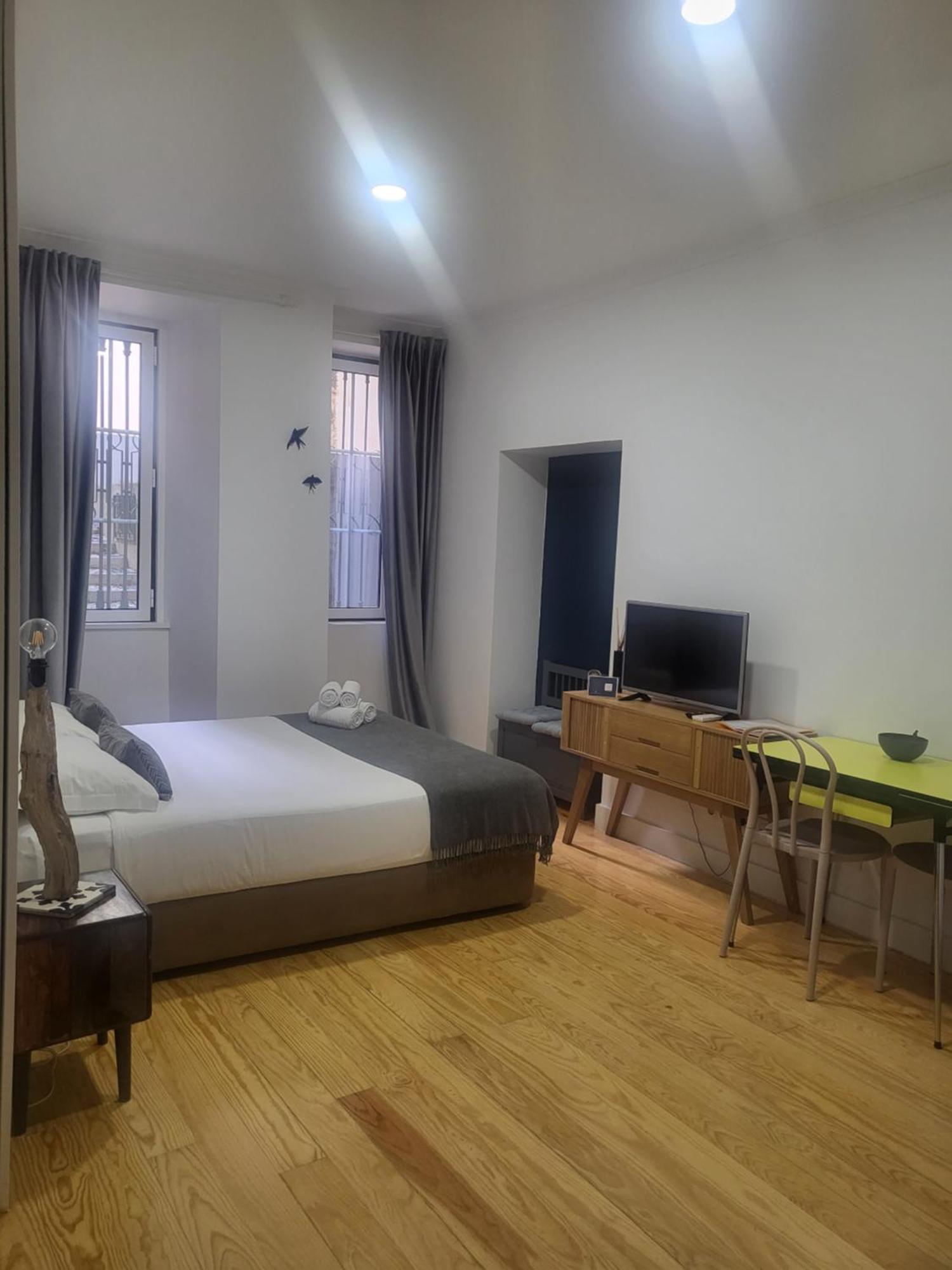 Alfama Apartments Services Lisbon Luaran gambar