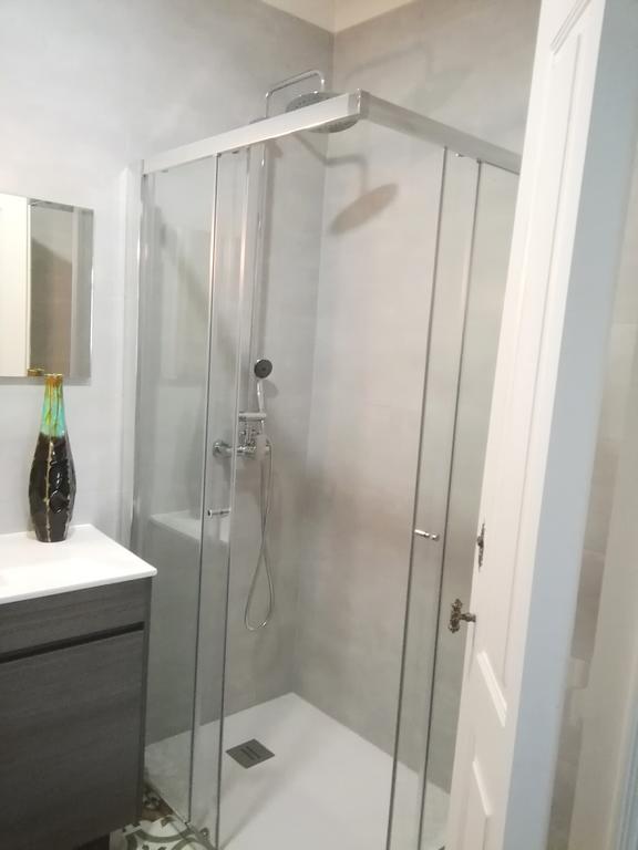 Alfama Apartments Services Lisbon Luaran gambar